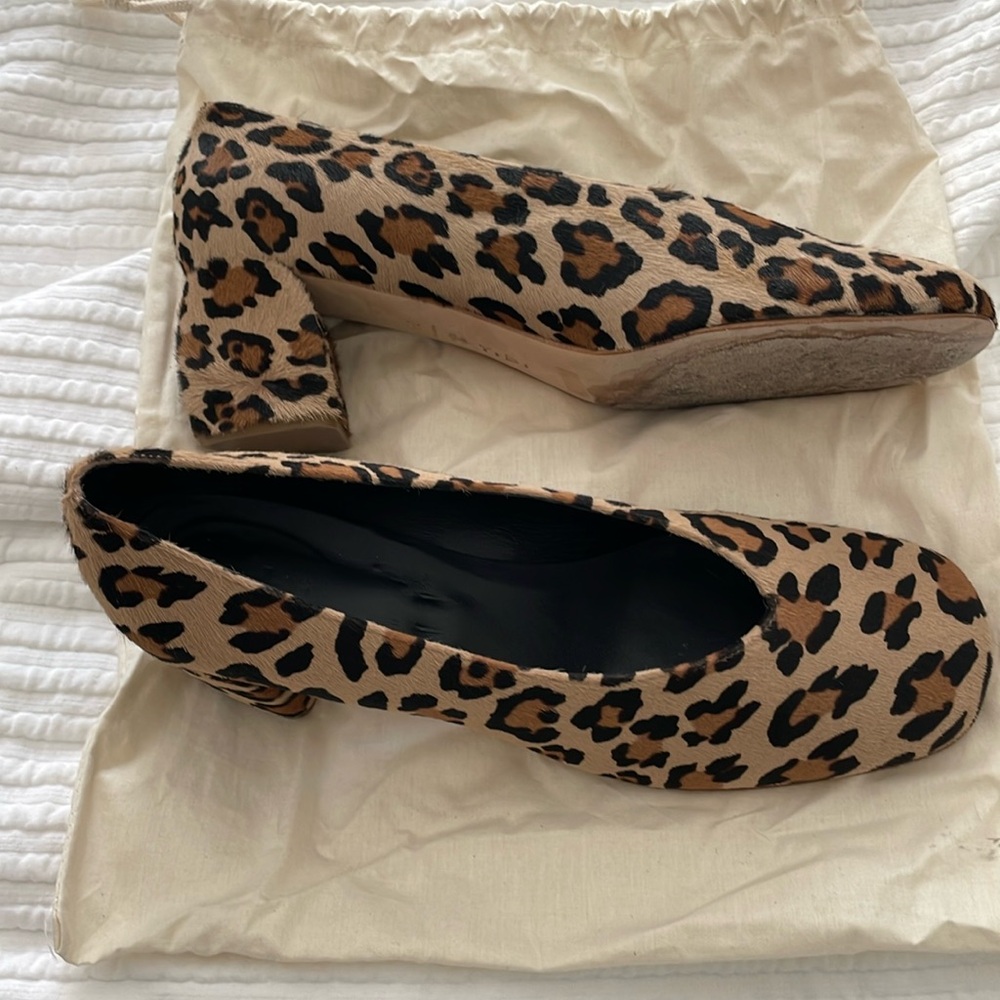 Tibi pumps, heel is 2 1/4, animal print upper. Vintage,excellent condition